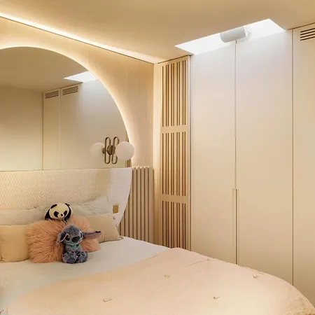 Apartment Elegant Pied -a - Terre Parisien V38 *