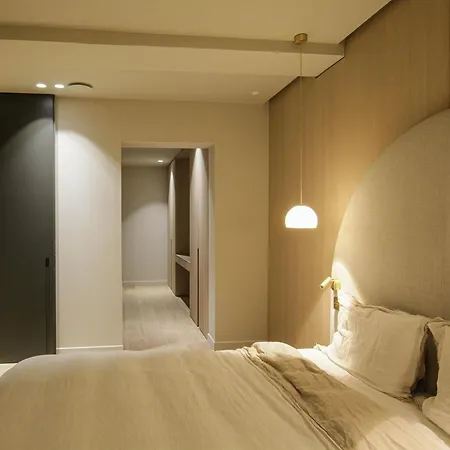 Elegant Pied -a - Terre Parisien V38 Apartment *