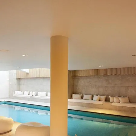 Elegant Pied -a - Terre Parisien V38