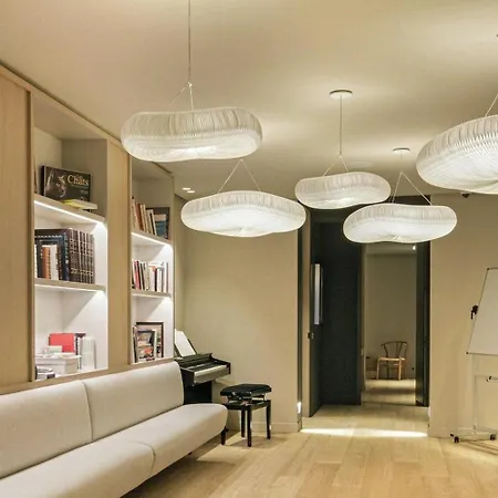 Apartment Elegant Pied -a - Terre Parisien V38 Paris
